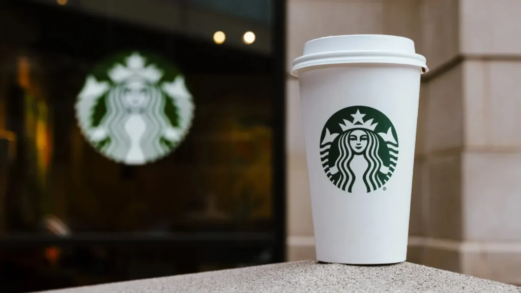 Starbucks Kuzey Amerika Operasyonlarında Yaklaşık 250 Mağazasını Kapatma Kararı Aldı