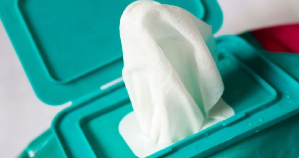 Birleşik Krallık Plastik İçeren Islak Mendillerin Tedarik Zincirine ve Satışına Yasak Getiriyor
