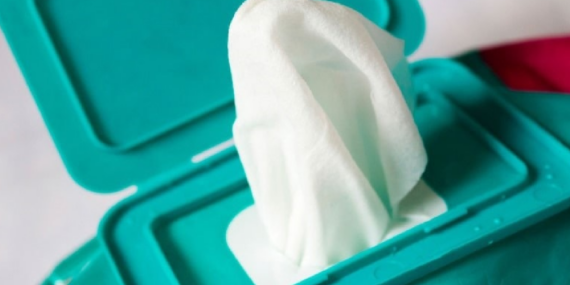 Birleşik Krallık Plastik İçeren Islak Mendillerin Tedarik Zincirine ve Satışına Yasak Getiriyor